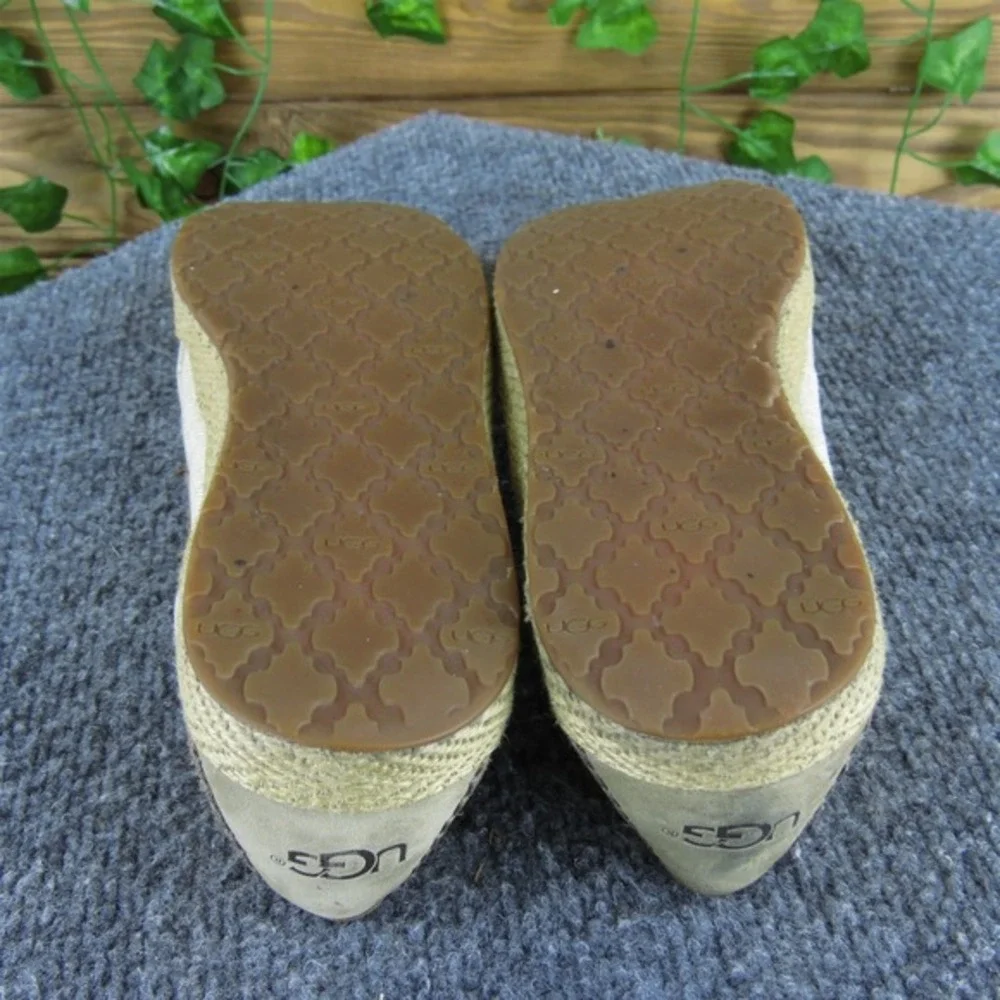 UGG Women‎  Espadrille Beige Fabric Sz 8 Medium Gently Used 2025